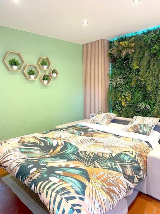 Monkey Forest Appartement กราส ภายนอก รูปภาพ